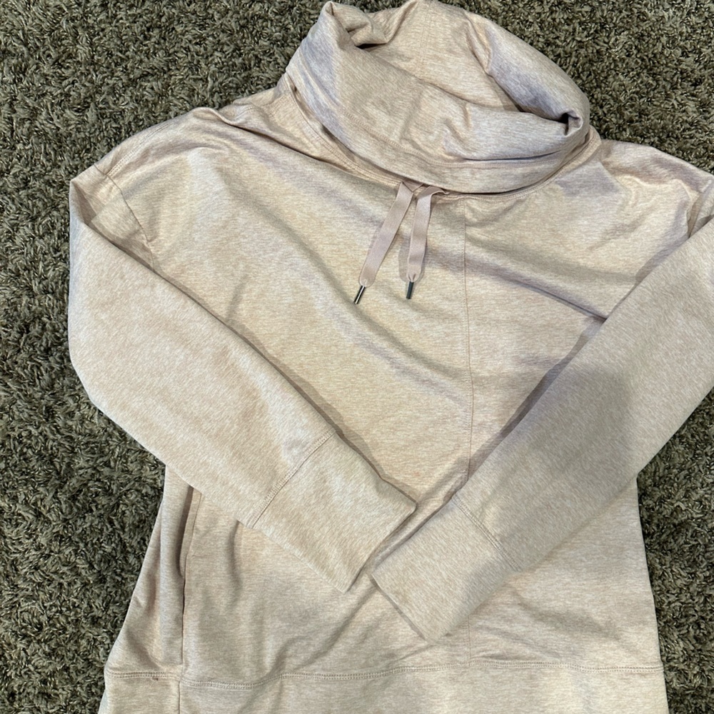 Women’s size Small apana workout sweatshirt